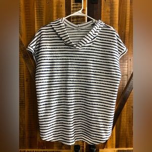 Green Envelope striped hooded short sleeve shirt